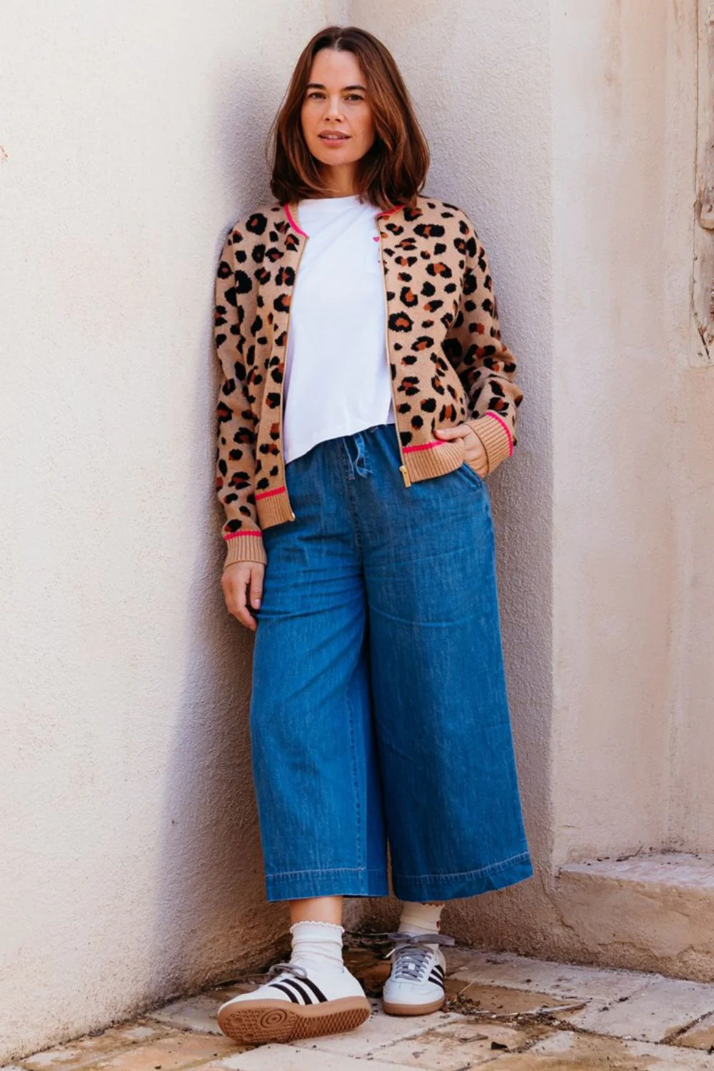 Annemarie Cropped Trousers - Mid Blue Denim - Image 2