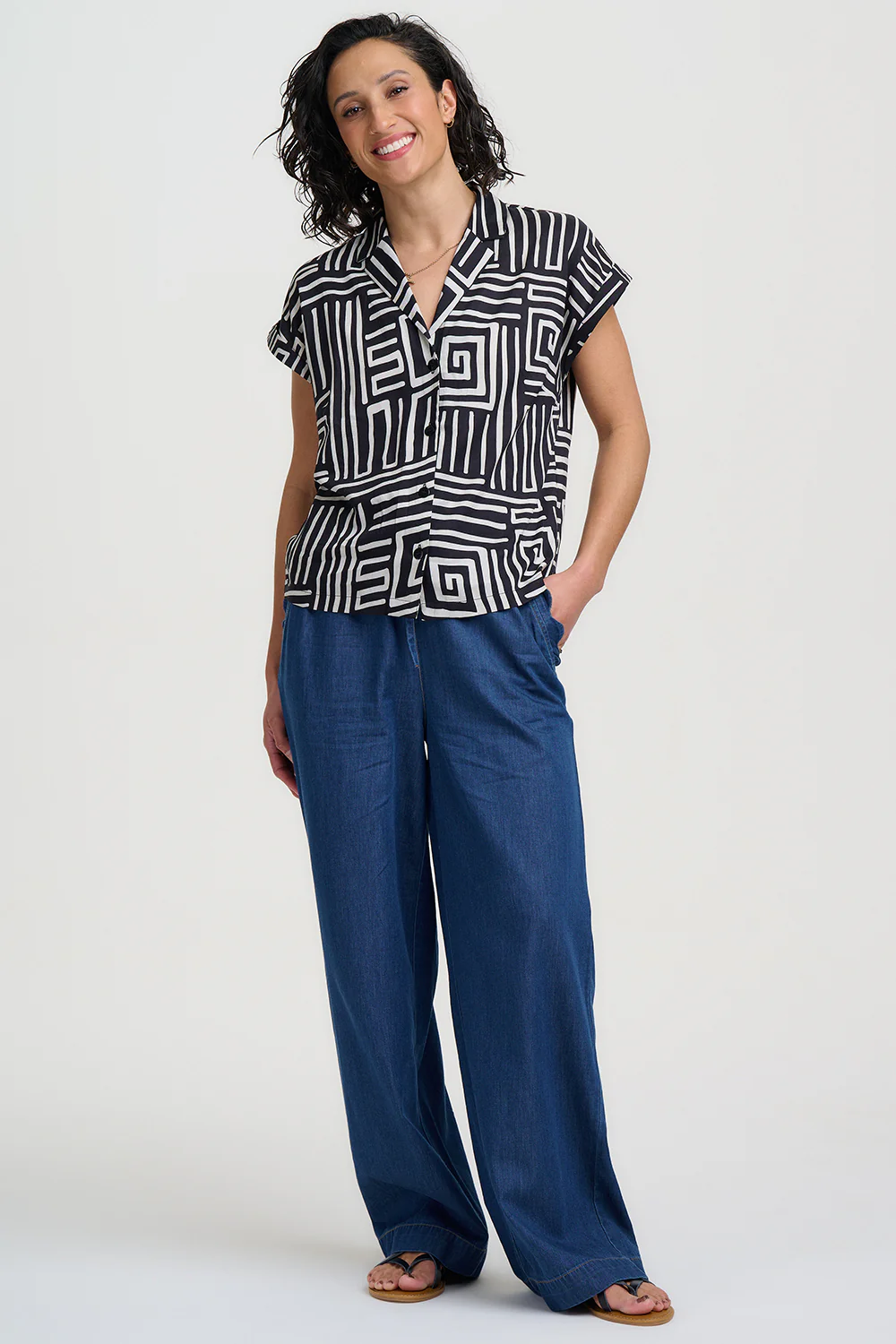 Aria Shirt - Black & White, Monochrome Maze - Image 3