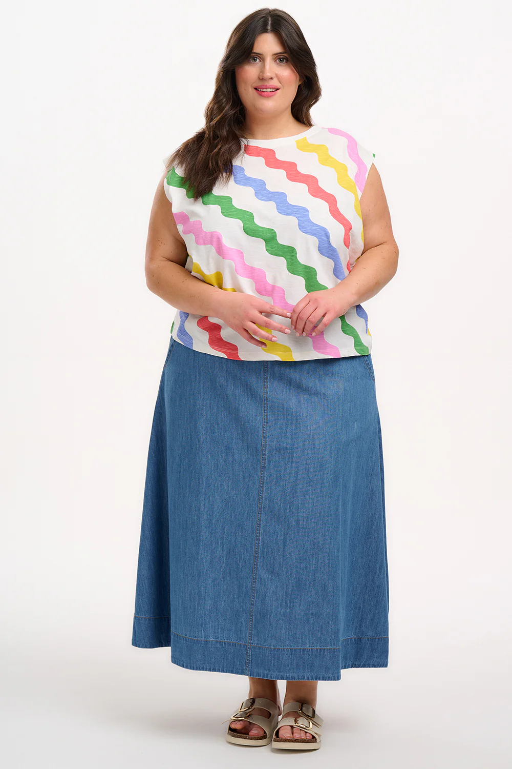 Chrissy Relaxed Tank T-Shirt - Off White/Multi, Primary Rainbow Waves - Image 3