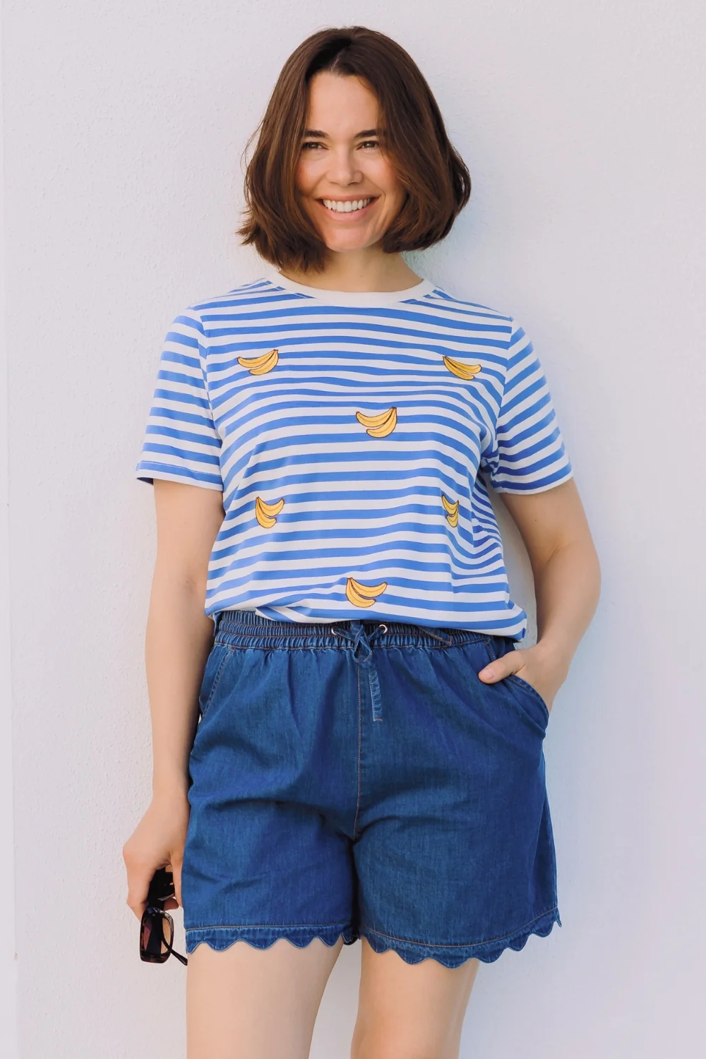 Maggie T-Shirt - Off-White / Blue Stripes, Bananas