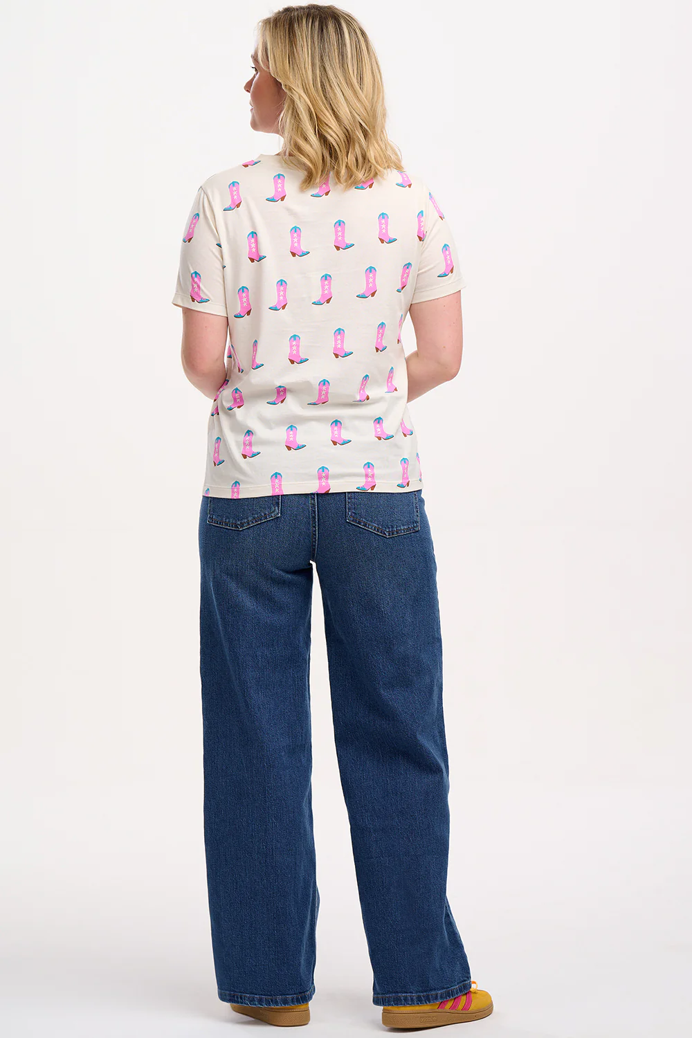 Maggie T-shirt - Off-White, Cowgirl Boots - Image 4