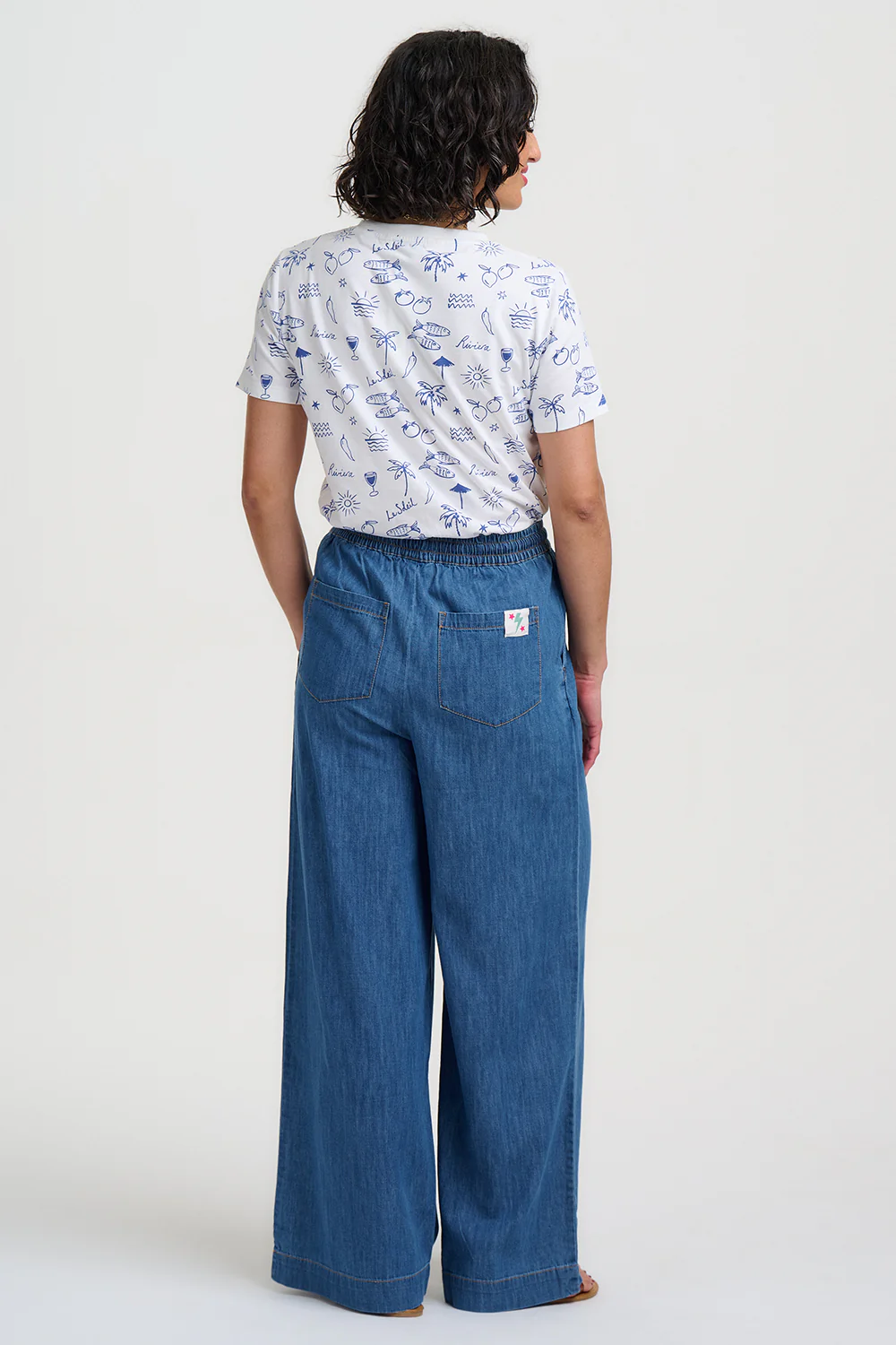 Maggie T-Shirt - Off-White, Dolce Vita Print - Image 4
