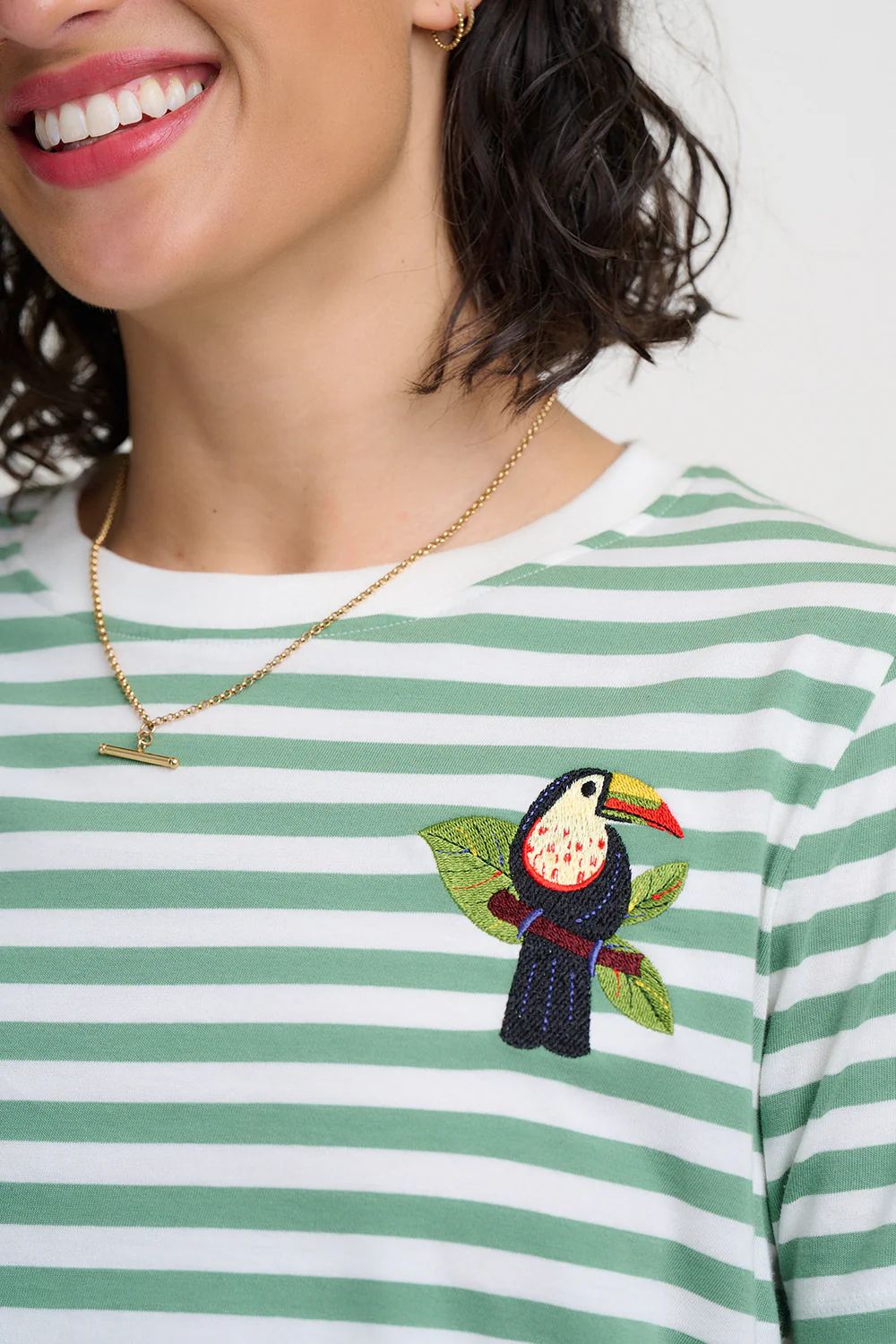 Maggie T-Shirt - Off-White / Green Stripes, Toucan - Image 3