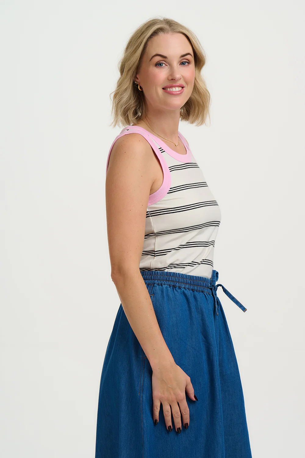 Tori Fitted Vest Top - Off White/Black - Image 2